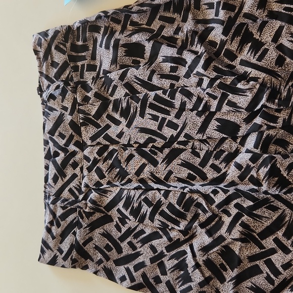 Greenwich Square NWT Black & Gray Skirt - Picture 3 of 7